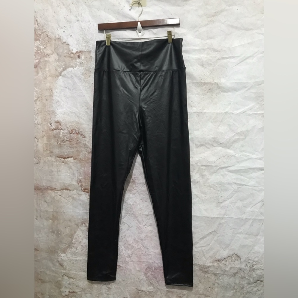 Buxom Curvy Women's Faux Leather Plus Black High Waisted New With Tag Tights 3X~